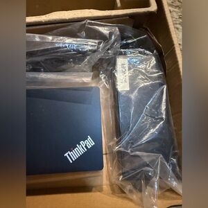 Lenovo ThinkPad USB-C UltraDock With 90W 2 Prong AC Adapter 40A90090US